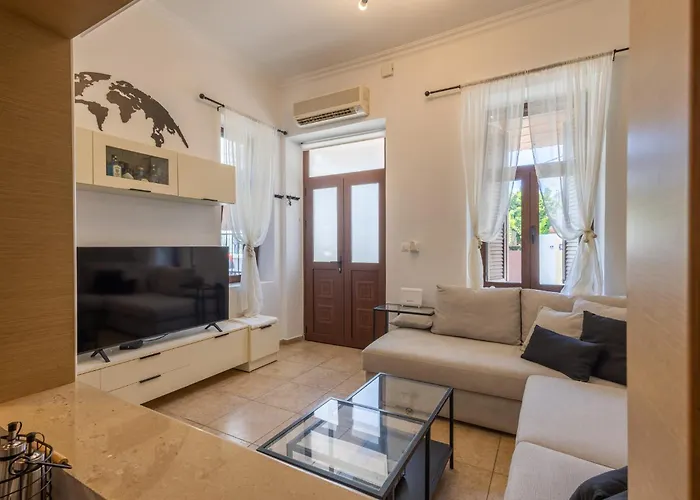 Будинок відпочинку The Neo-classic Loft *