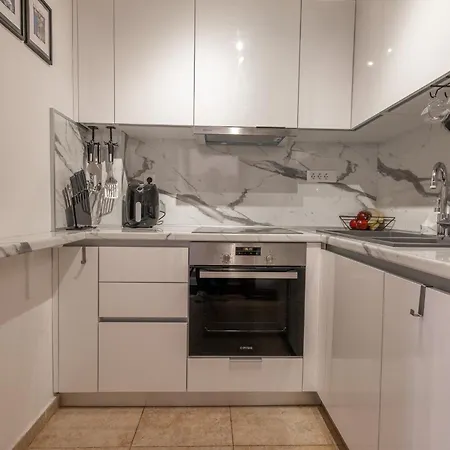 The Neo-classic Loft Hébergement de vacances Rhodes City