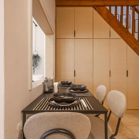 Hébergement de vacances The Neo-classic Loft *