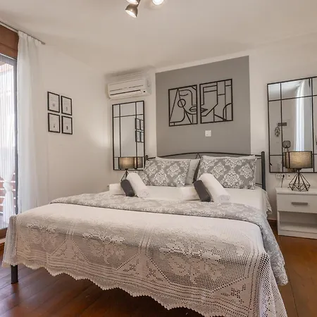 The Neo-classic Loft עיר רודוס