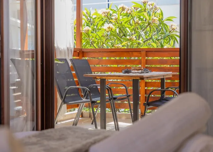 בית נופש The Neo-classic Loft