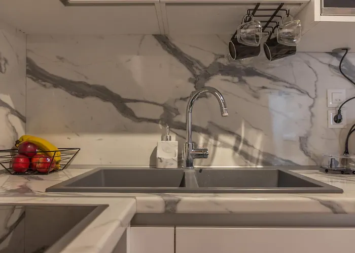 The Neo-classic Loft עיר רודוס